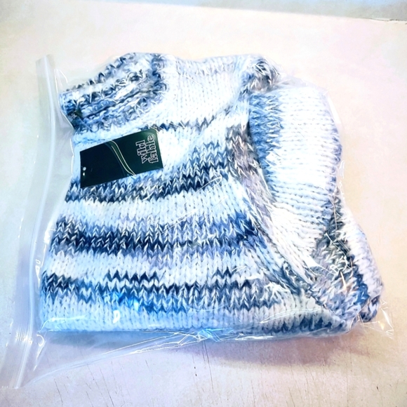 WILD FABLE BLUE & WHITE VARIEGATED CROPPED SWEATER WOMEN'S SIZE XXL - Picture 7 of 7